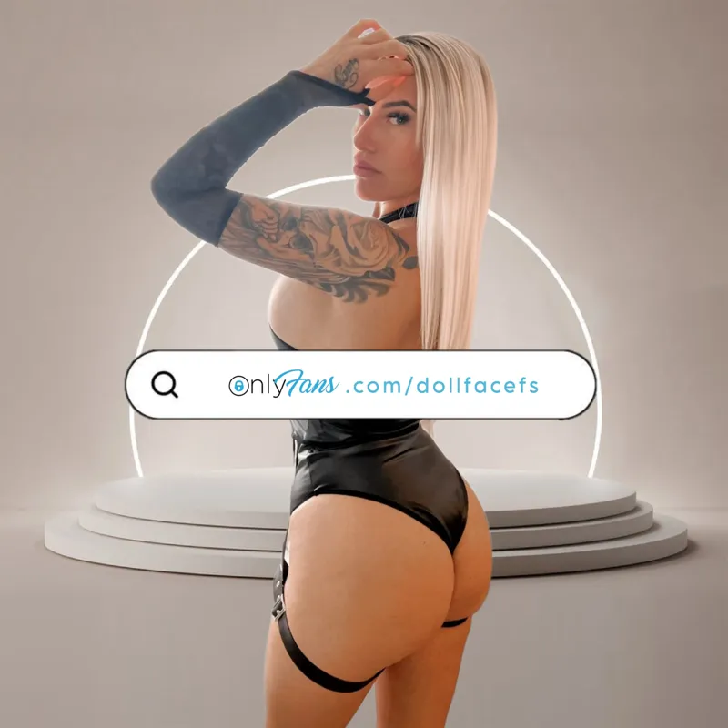 dollfacefs onlyfans header foto